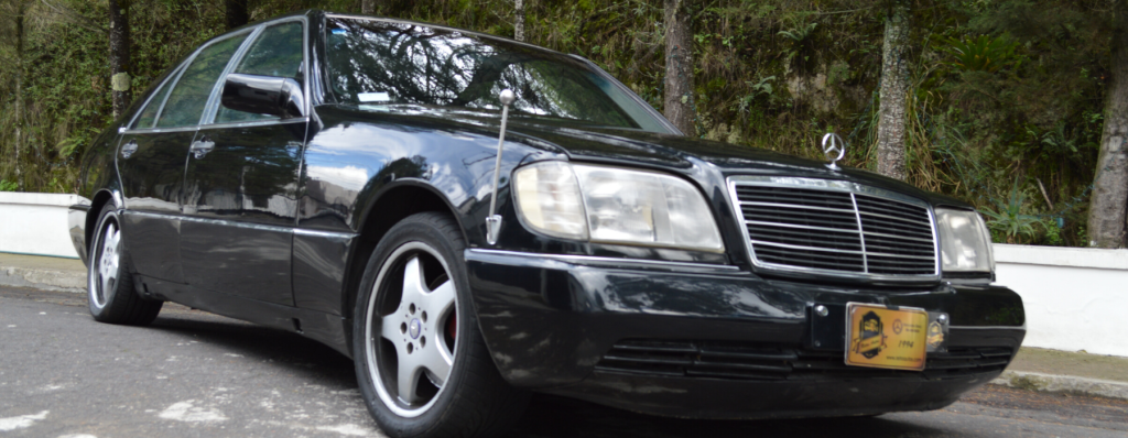 Mercedez Benz 500 año 1994 blindado, color negro, de alquiler, de renta, para eventos, para bodas, matrimonios, fiestas de 15 años, arriendo Mercedes Benz 500 Blindado Año: 1994
